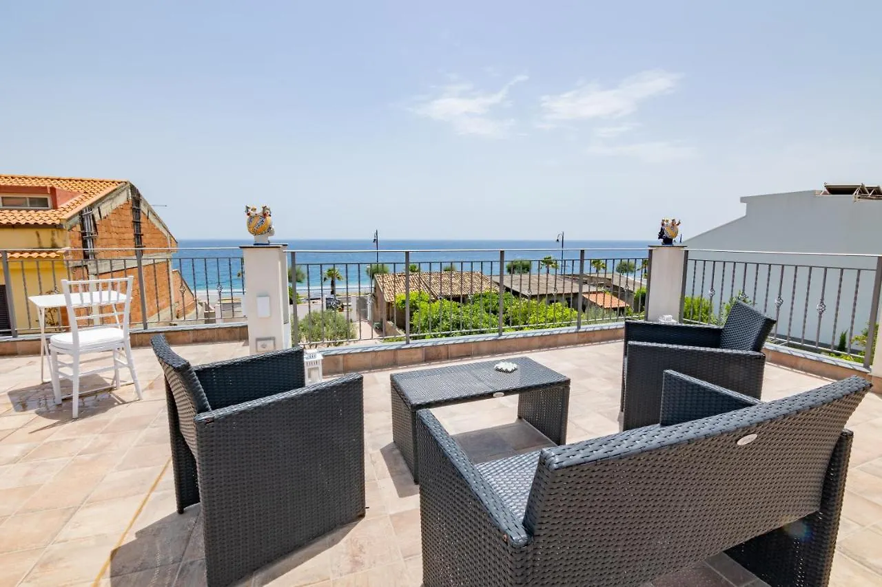 Bed & Breakfast B&B Ottocento Sul Mare Nizza di Sicilia Italy