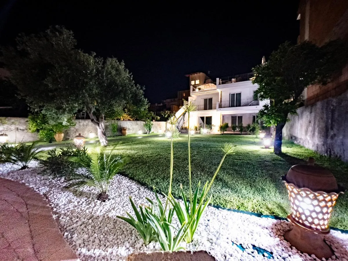 B&B Ottocento Sul Mare Nizza di Sicilia Bed & Breakfast
