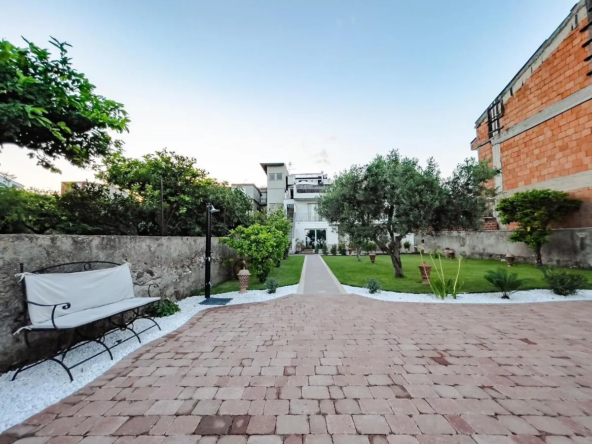 B&B Ottocento Sul Mare Nizza di Sicilia Bed & Breakfast