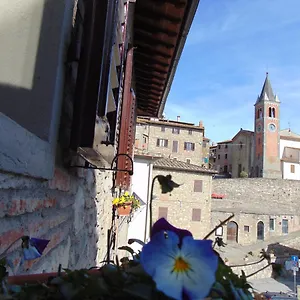 Fra I Mesi Affittacamere Ambra