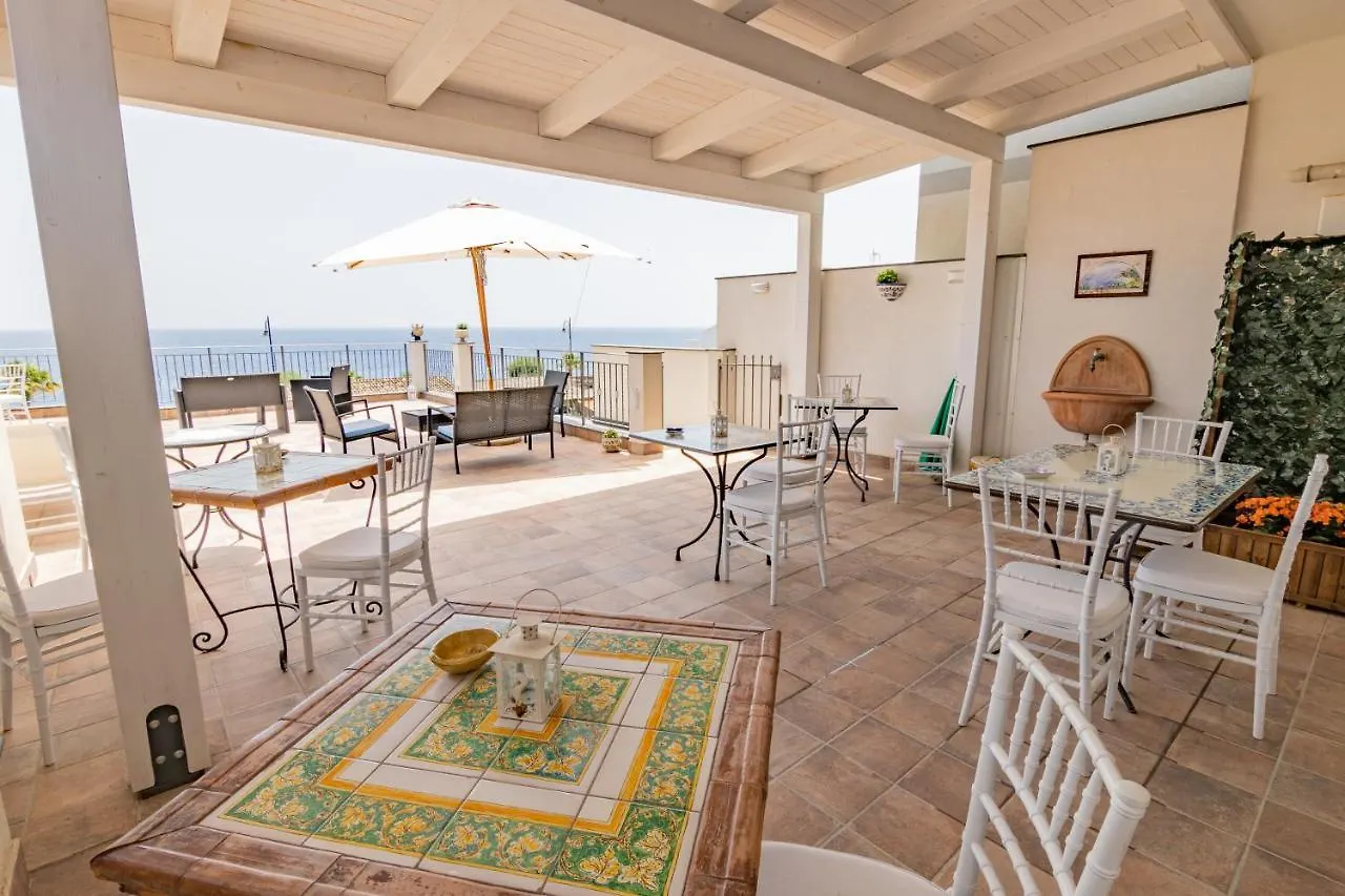Bed & Breakfast B&B Ottocento Sul Mare Nizza di Sicilia