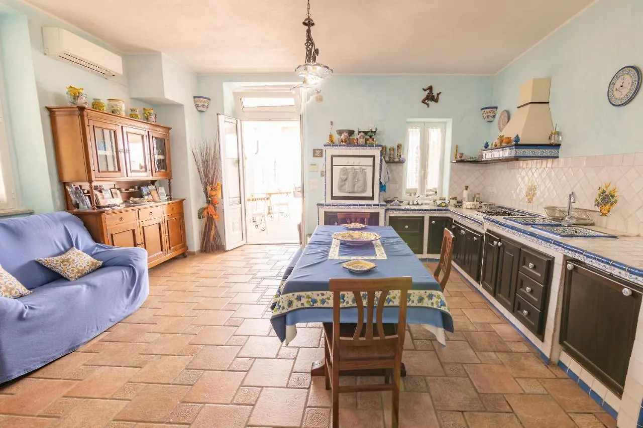 Bed & Breakfast B&B Ottocento Sul Mare Nizza di Sicilia Italy